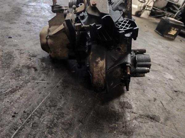 BOITE DE VITESSE MANUEL CITROEN/PEUGEOT 1.6HDI ( 5-VITESSES ) - Vue 3